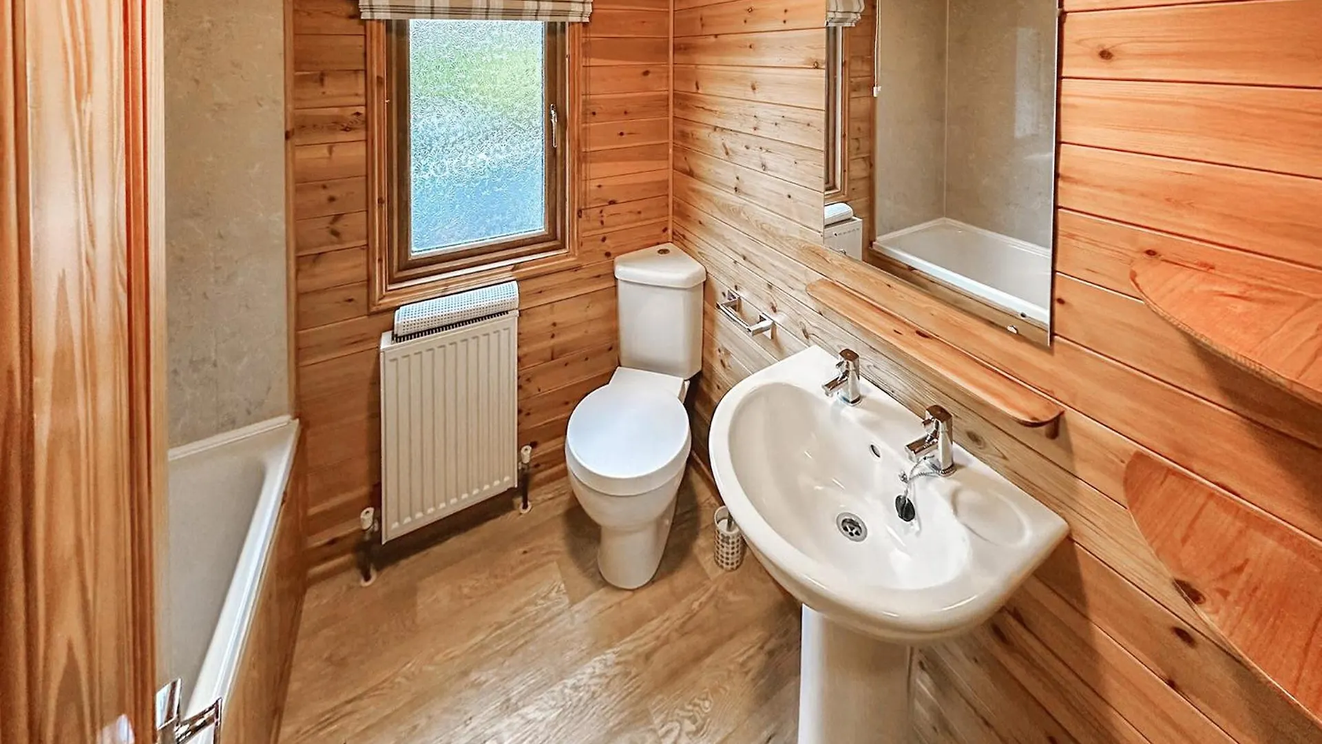 Pant Wilkin Lodges And Equestrian Centre Cowbridge 0*,  United Kingdom